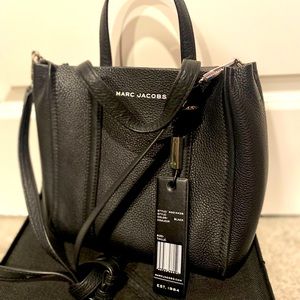 💎MARC JACOBS “The Tag” Leather Tote in Black 💎